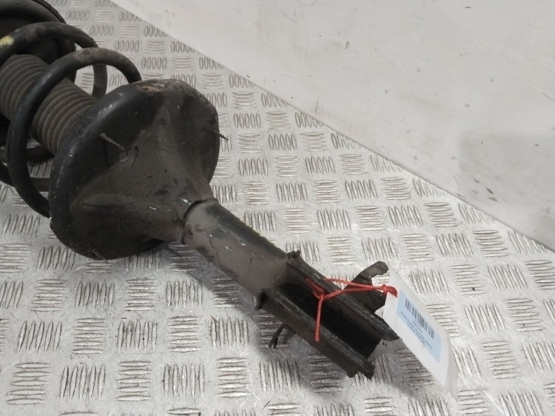 Recambio de amortiguador delantero derecho para hyundai trajet (fo) 2.0 gls referencia OEM IAM 546603A201   Recambio de amortiguador delantero derecho para hyundai trajet (fo) 2.0 gls referencia OEM IAM 546603A201