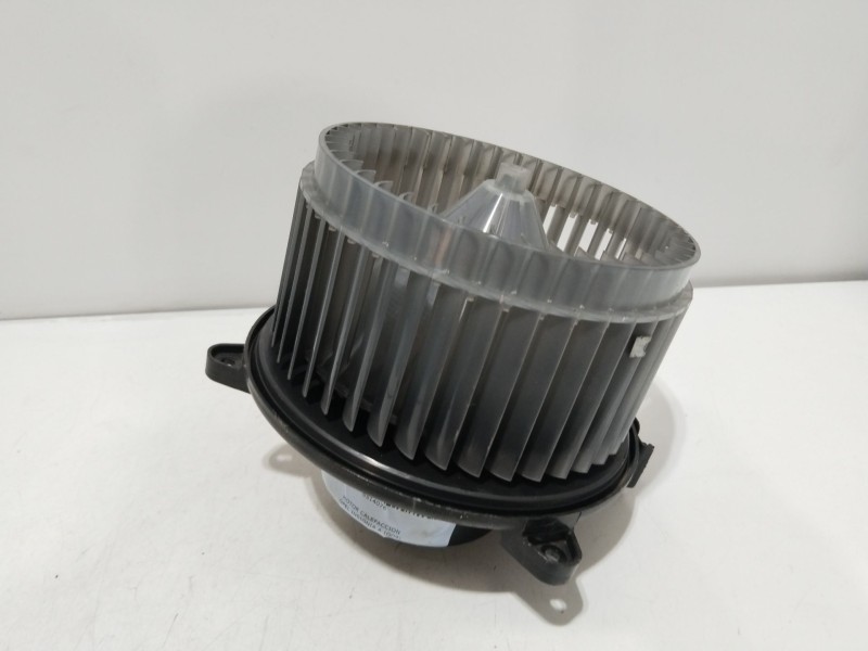 Recambio de motor calefaccion para opel insignia a (g09) 2.0 cdti (68) referencia OEM IAM 52426734  