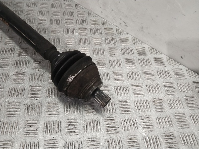 Recambio de transmision delantera derecha para seat leon (5f1) 1.4 tgi referencia OEM IAM 5Q0407272CC  