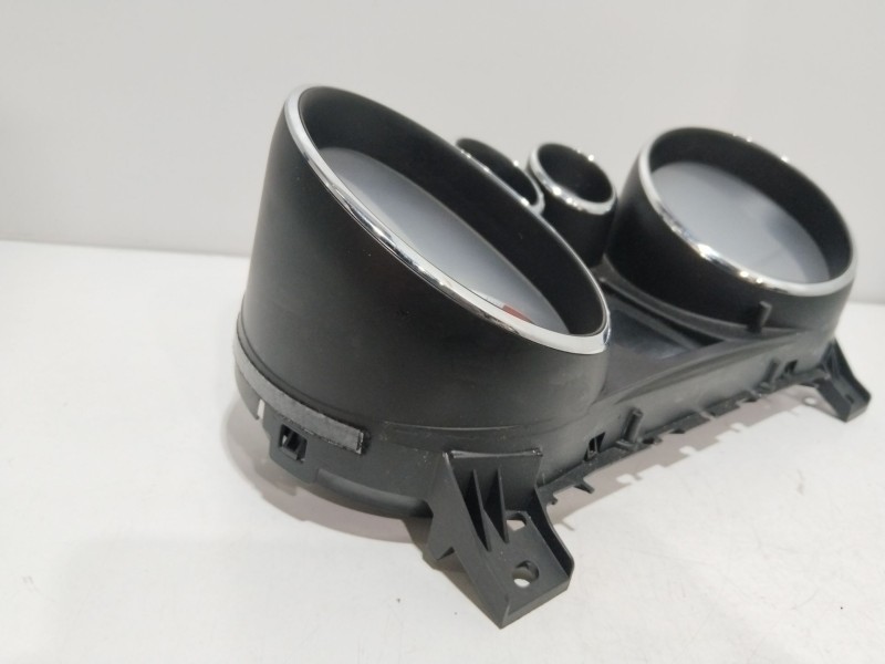 Recambio de cuadro instrumentos para opel insignia a (g09) 2.0 cdti (68) referencia OEM IAM 13327309  