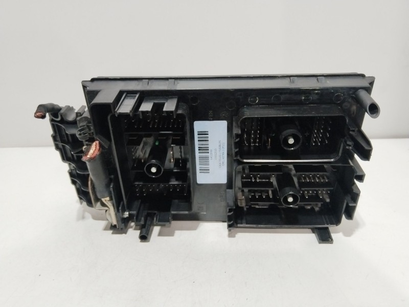 Recambio de caja reles / fusibles para opel astra j (p10) 1.7 cdti (68) referencia OEM IAM 13302310  