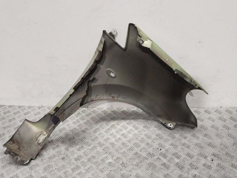 Recambio de aleta delantera izquierda para citroën c3 pluriel (hb_) 1.4 hdi referencia OEM IAM 7840N2  