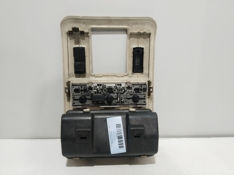 Recambio de luz interior central para land rover range rover (lm) td6 hse referencia OEM IAM FJV000220VAE  