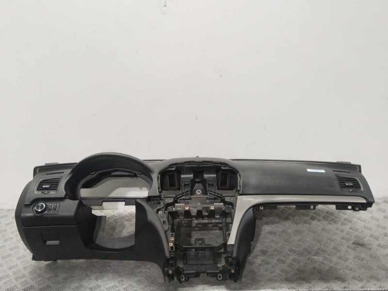 Recambio de salpicadero para opel insignia a (g09) 2.0 cdti (68) referencia OEM IAM 13275639  