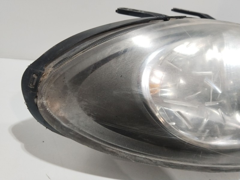 Recambio de faro derecho para chevrolet lacetti (j200) 1.4 16v referencia OEM IAM 96458812  