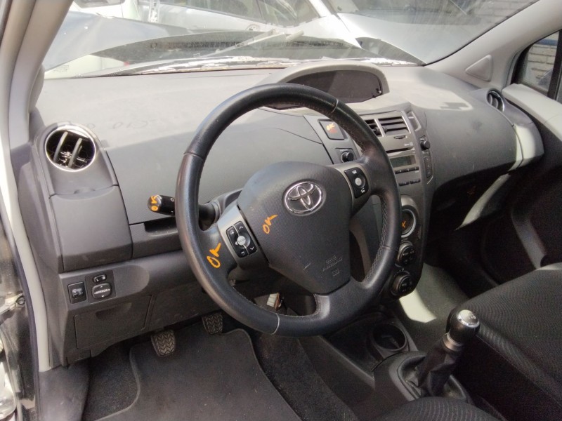 toyota yaris (_p9_) del año 2009