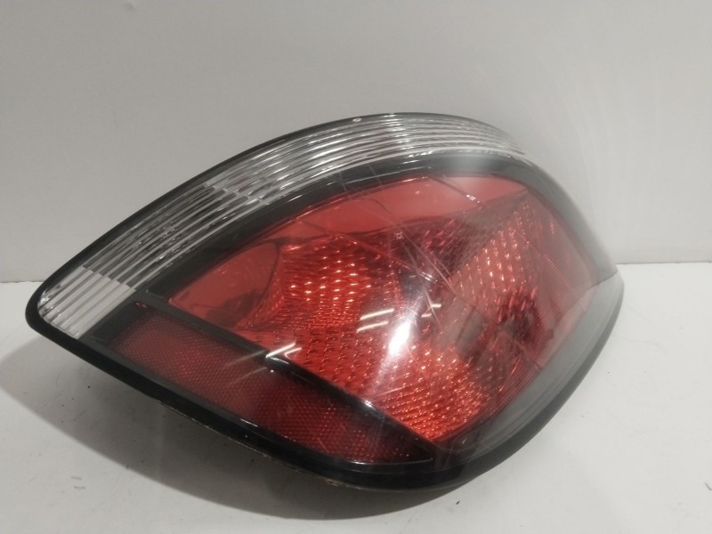 Recambio de piloto trasero derecho para kia rio ii (jb) 1.5 crdi referencia OEM IAM 92402-1G2  