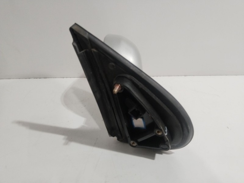 Recambio de retrovisor izquierdo para hyundai santa fé i (sm) 2.4 16v referencia OEM IAM 8761226000  