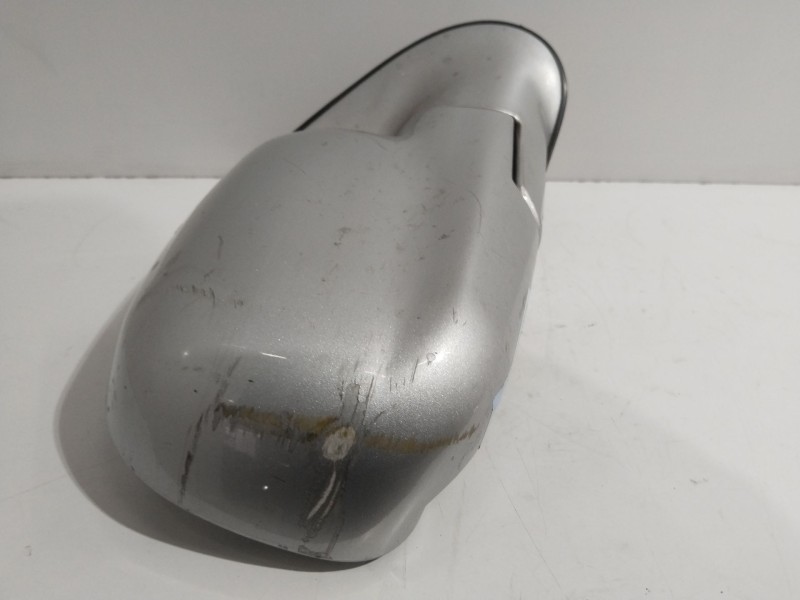 Recambio de retrovisor derecho para hyundai santa fé i (sm) 2.4 16v referencia OEM IAM 8762026401  