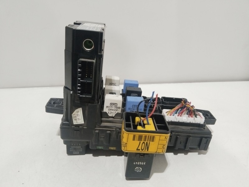 Recambio de caja reles / fusibles para hyundai santa fé i (sm) 2.4 16v referencia OEM IAM 9540026500  