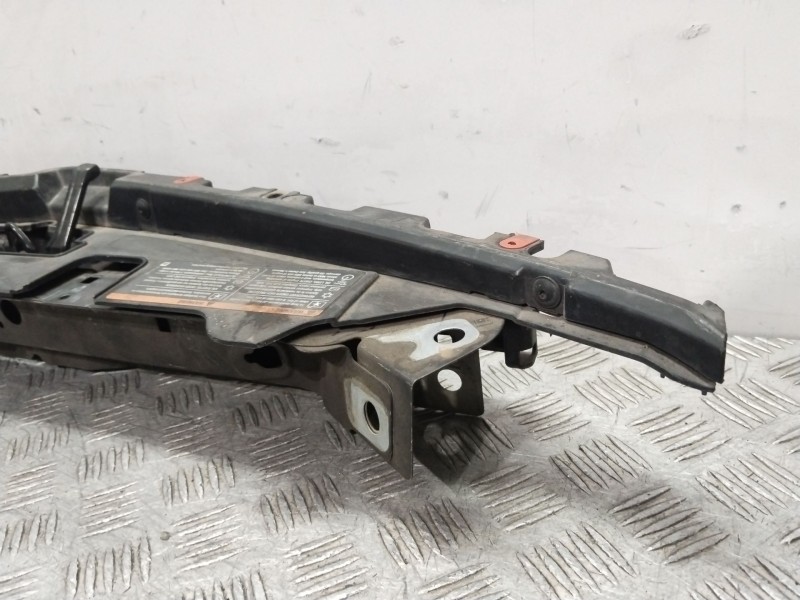 Recambio de panel frontal para opel insignia a (g09) 2.0 cdti (68) referencia OEM IAM 13302703  