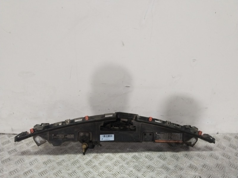 Recambio de panel frontal para opel insignia a (g09) 2.0 cdti (68) referencia OEM IAM 13302703  