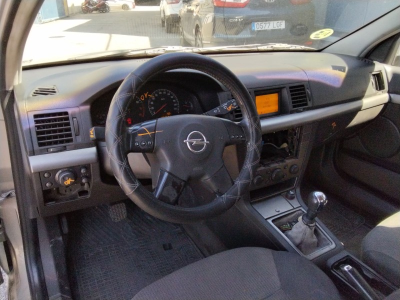 opel vectra b hatchback (j96) del año 2002