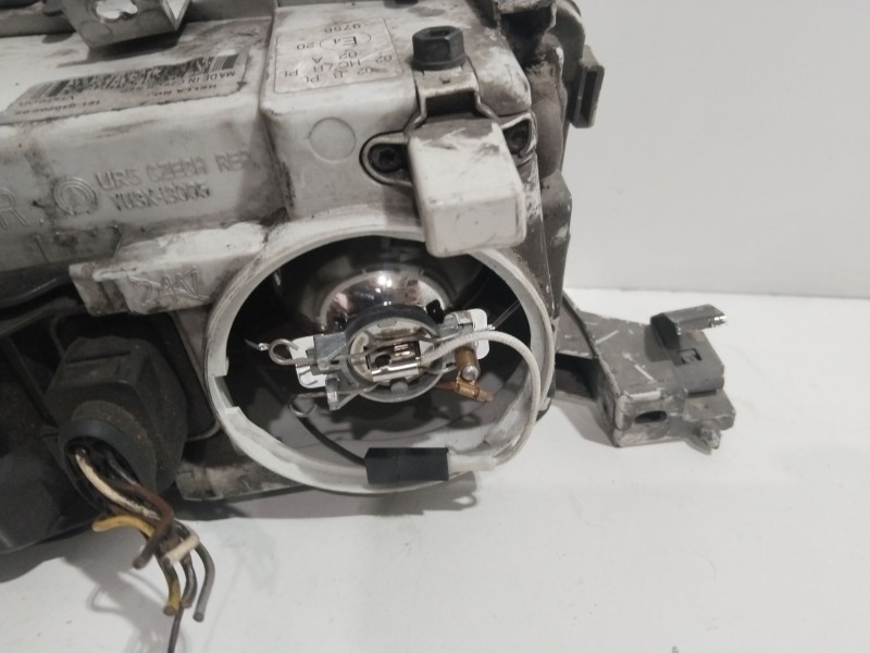 Recambio de faro derecho para skoda octavia berlina (1u2) tour referencia OEM IAM 1EL01020202  