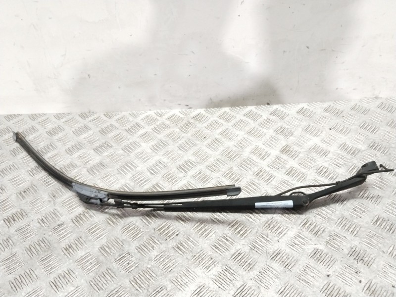 Recambio de brazo limpia delantero izquierdo para ssangyong rodius i 2.7 xdi referencia OEM IAM 7831121000  
