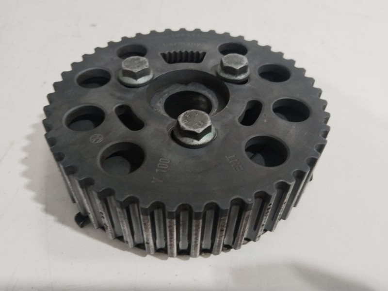 Recambio de polea arbol levas para seat ibiza iii (6l1) 1.4 tdi referencia OEM IAM 045109239B  
