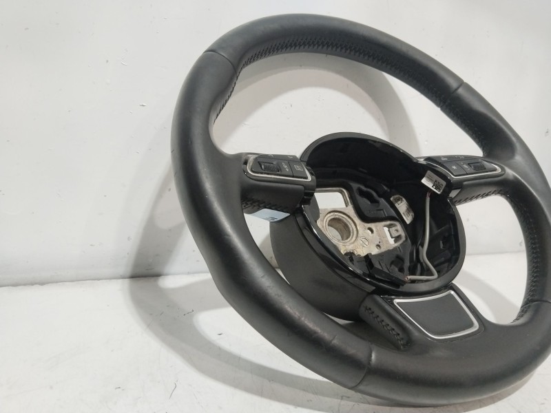 Recambio de volante para audi a3 sportback (8va, 8vf) 1.4 tfsi referencia OEM IAM   