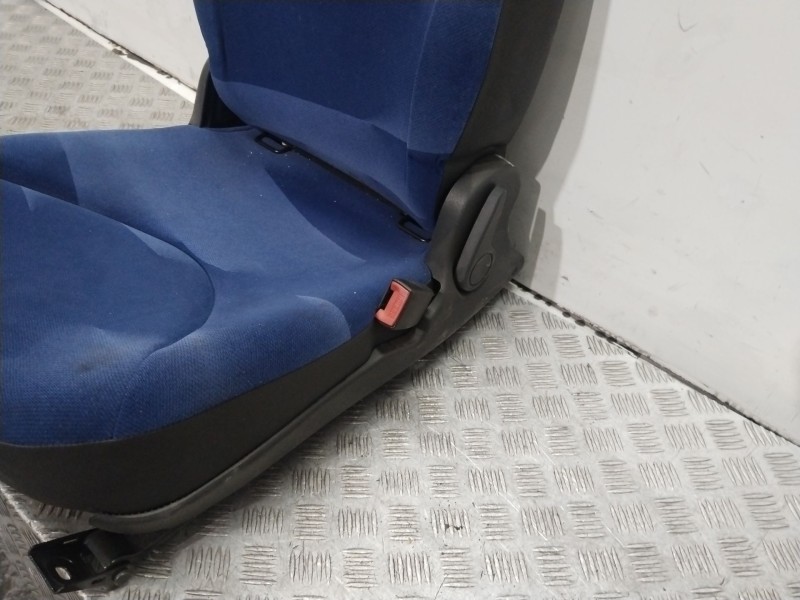 Recambio de asiento trasero derecho para citroën c2 sx referencia OEM IAM   