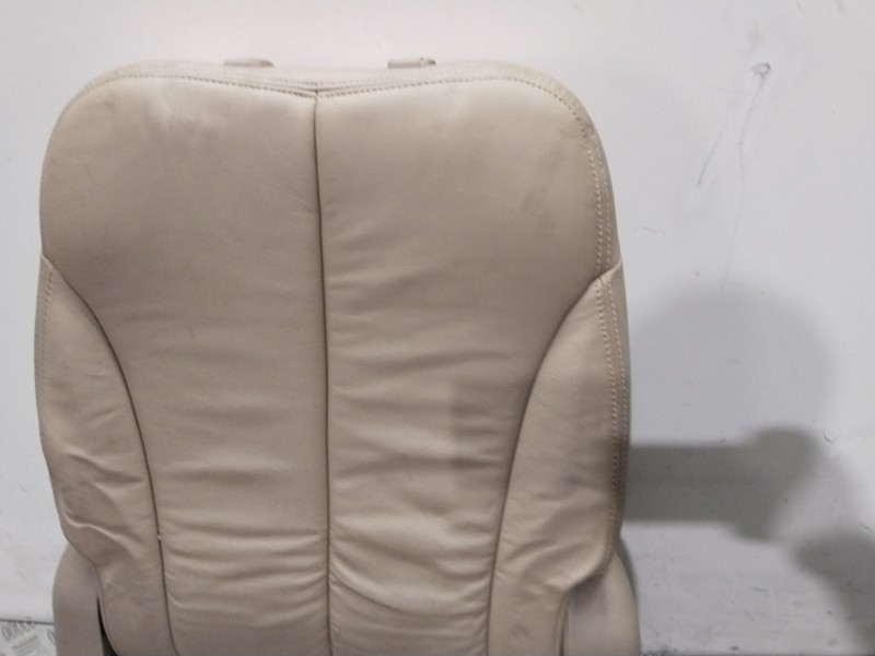 Recambio de asientos tercera fila para kia carnival 2.7 v6 emotion referencia OEM IAM   