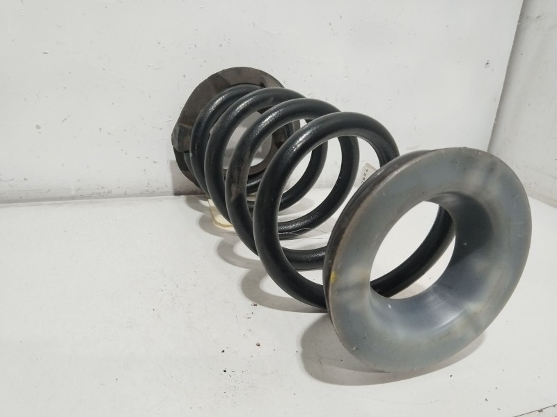 Recambio de muelle amortiguacion para tesla model y (5yjy) ev referencia OEM IAM 228847400A  IZQUIERDO