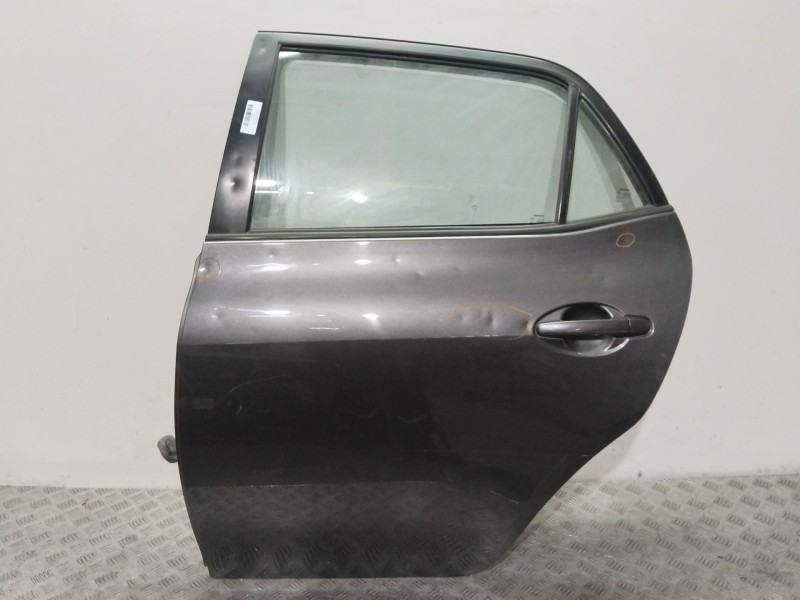 Recambio de puerta trasera izquierda para toyota auris (_e15_) 2.0 d-4d (ade150_) referencia OEM IAM 6700402260  