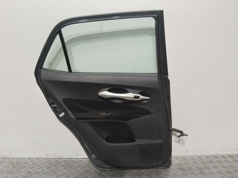 Recambio de puerta trasera izquierda para toyota auris (_e15_) 2.0 d-4d (ade150_) referencia OEM IAM 6700402260  