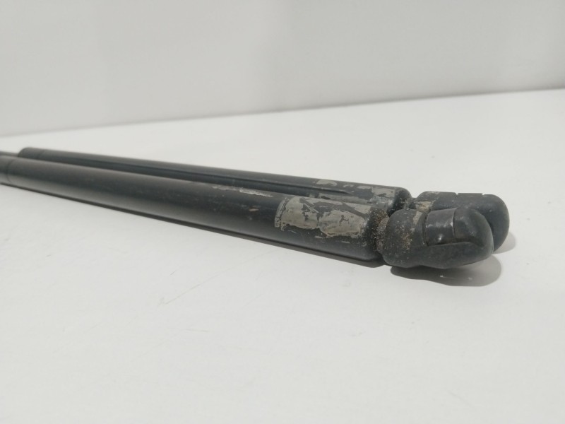 Recambio de amortiguadores maletero / porton para volvo v40 familiar 1.9 d referencia OEM IAM   