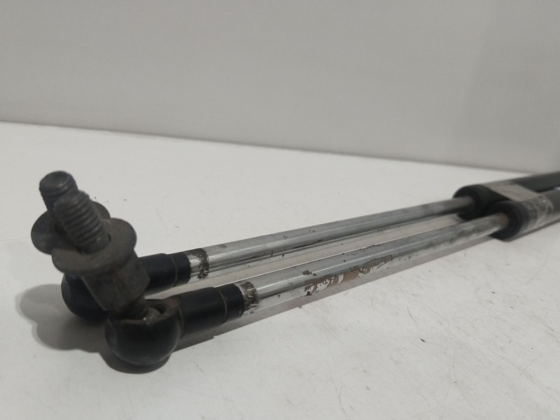 Recambio de amortiguadores maletero / porton para hyundai accent (x3) referencia OEM IAM   