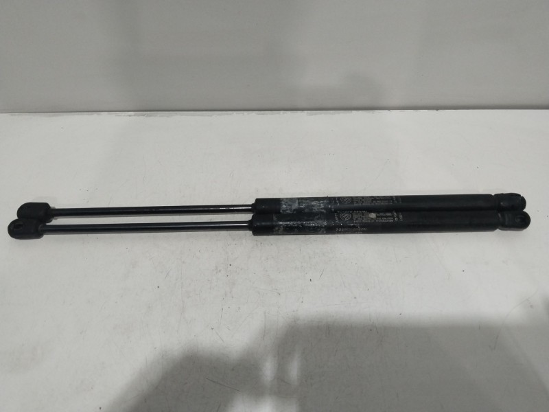 Recambio de amortiguadores maletero / porton para fiat bravo (182) referencia OEM IAM   