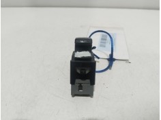 Recambio de mando elevalunas trasero izquierdo para ssangyong rodius i 2.7 xdi referencia OEM IAM 8584021000HBJ  