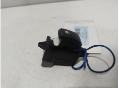 Recambio de mando elevalunas trasero izquierdo para ssangyong rodius i 2.7 xdi referencia OEM IAM 8584021000HBJ   2