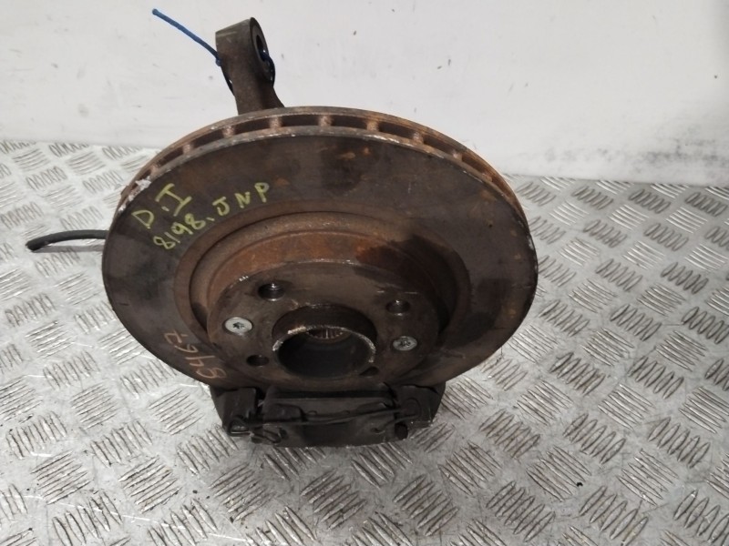 Recambio de mangueta delantera izquierda para dacia sandero ambiance referencia OEM IAM 400158414R  