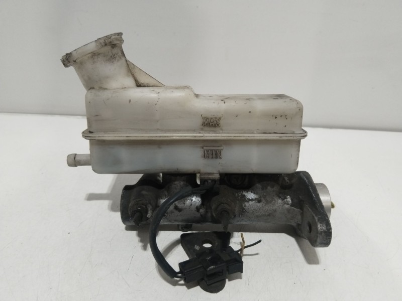 Recambio de bomba freno para hyundai h 1 h 1 furg.caja cerr.c. puerta referencia OEM IAM 1BM1110326  