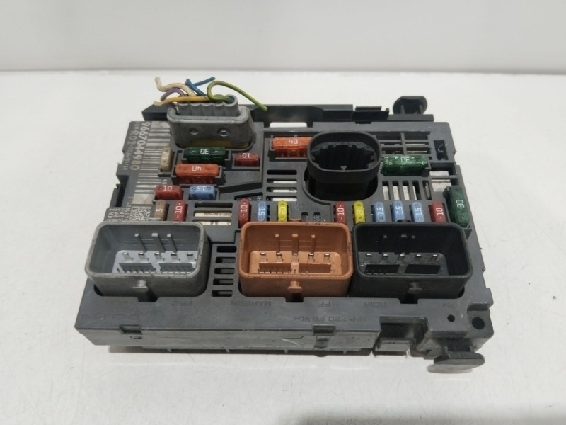 Recambio de caja reles / fusibles para peugeot 407 sw sport referencia OEM IAM 9667044980   Recambio de caja reles / fusibles para peugeot 407 sw sport referencia OEM IAM 9667044980