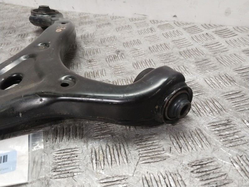 Recambio de brazo suspension inferior delantero izquierdo para kia carnival / grand carnival iii (vq) 2.9 crdi referencia OEM IA