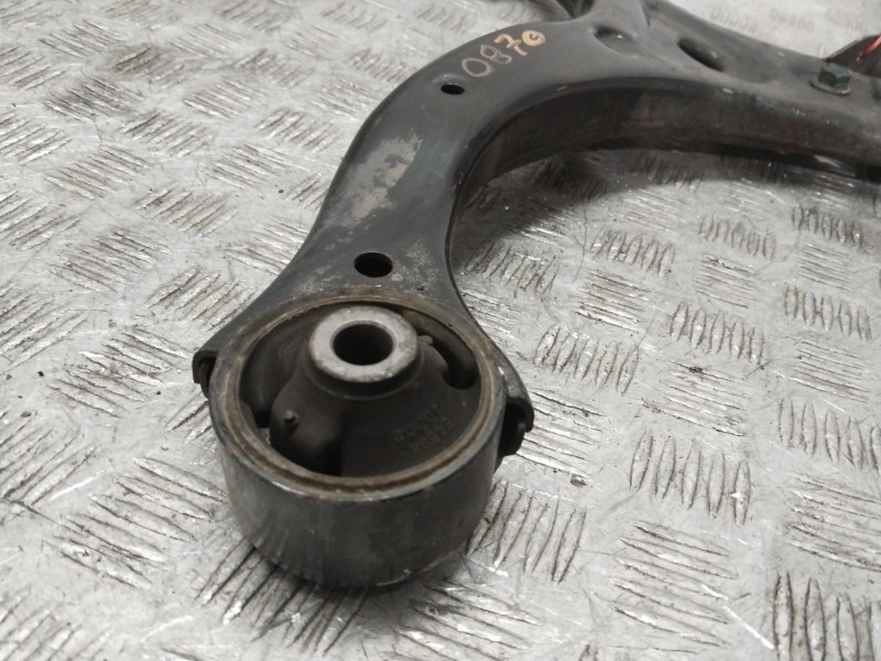 Recambio de brazo suspension inferior delantero izquierdo para kia carnival / grand carnival iii (vq) 2.9 crdi referencia OEM IA
