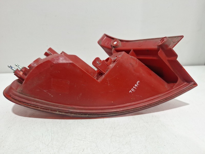 Recambio de piloto trasero derecho para chevrolet lacetti (j200) 2.0 d referencia OEM IAM 201193R  