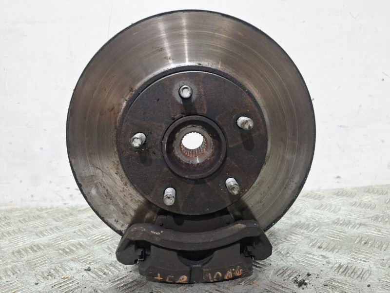 Recambio de mangueta delantera derecha para nissan almera tino (v10) 2.2 dci referencia OEM IAM 40014BU000  