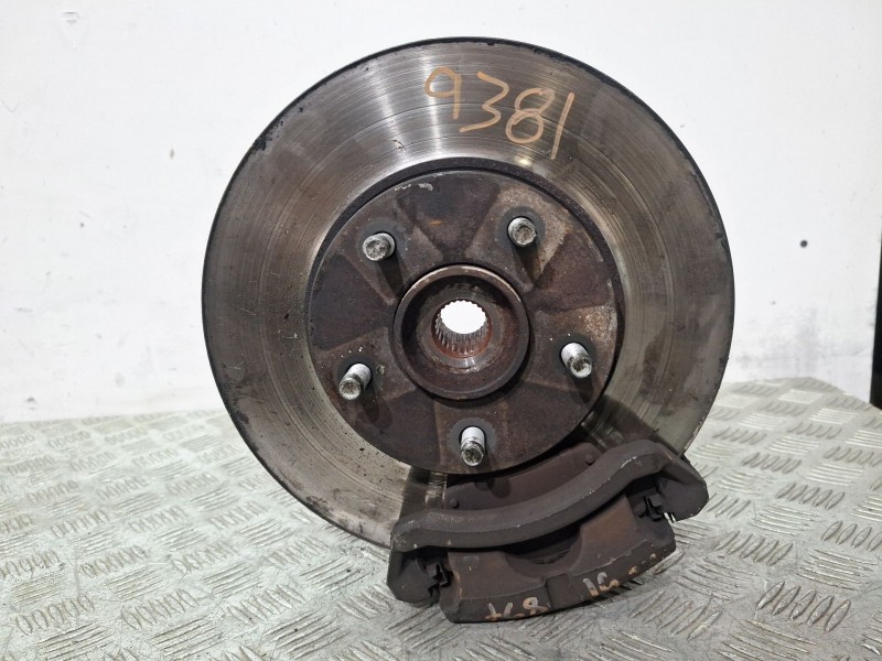 Recambio de mangueta delantera izquierda para nissan almera tino (v10) 2.2 dci referencia OEM IAM 40015BU000  