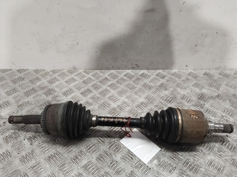 Recambio de transmision delantera izquierda para nissan almera tino (v10) 2.2 dci referencia OEM IAM 39204BU126  