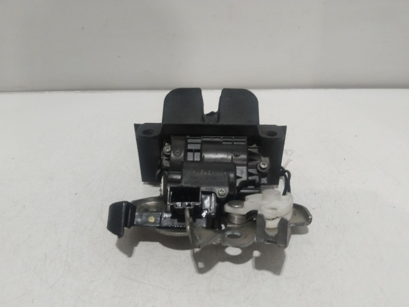 Recambio de cerradura maletero / porton para seat toledo (kg3) reference referencia OEM IAM 5JA827520  