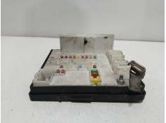 Recambio de caja reles / fusibles para renault kangoo (f/kc0) base / base authentique referencia OEM IAM 8201044237