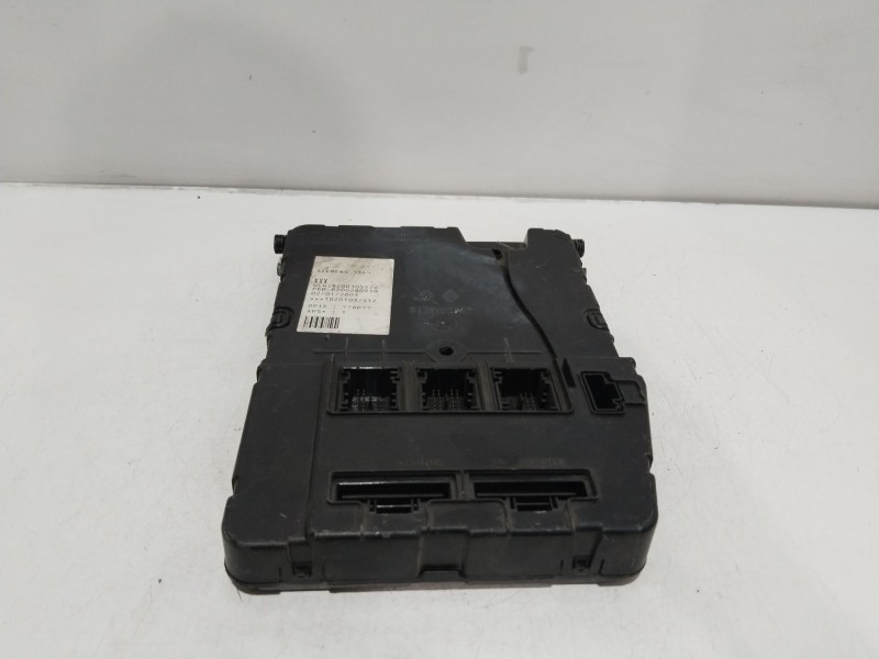 Recambio de centralita check control para renault megane ii berlina 3p luxe privilege referencia OEM IAM 8200305576 8200280938 