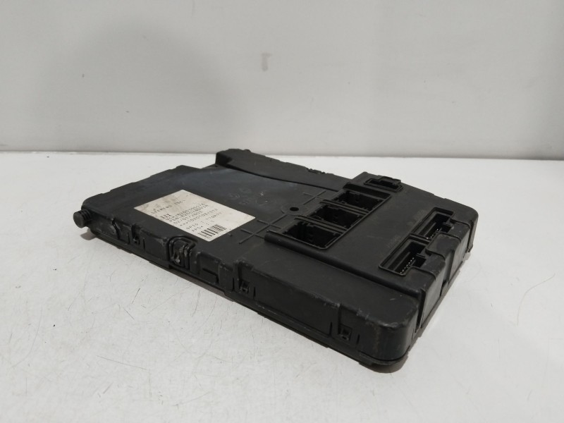 Recambio de centralita check control para renault megane ii berlina 3p luxe privilege referencia OEM IAM 8200305576 8200280938 