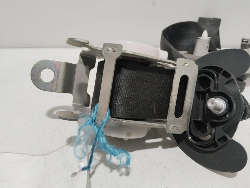 Recambio de cinturon seguridad trasero central para citroën c4 picasso exclusive plus referencia OEM IAM  9654438077 