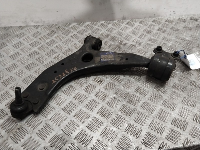 Recambio de brazo suspension inferior delantero izquierdo para volvo s40 berlina momentum referencia OEM IAM 31277463  