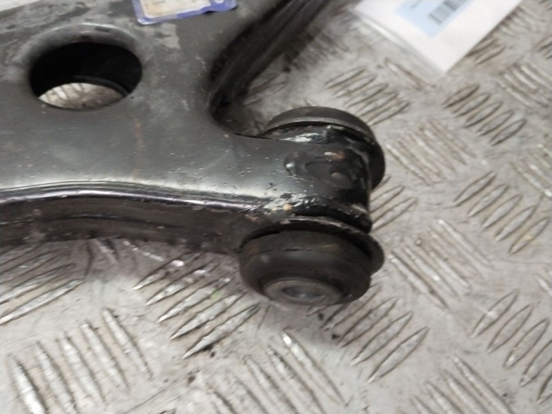 Recambio de brazo suspension inferior delantero derecho para volvo s40 berlina momentum referencia OEM IAM 31277462  