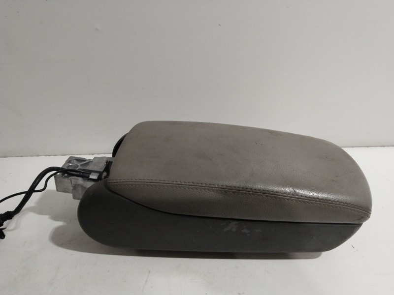 Recambio de apoyabrazos central para audi a6 c6 avant (4f5) 3.2 fsi referencia OEM IAM 4F0864114  