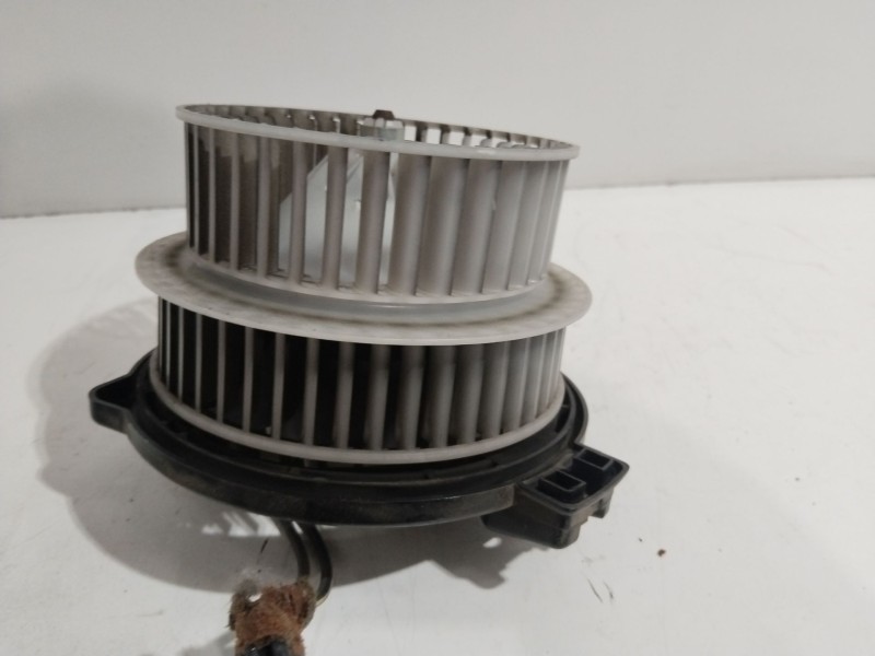 Recambio de motor calefaccion para toyota prius liftback (_w2_) 1.5 hybrid (nhw20_) referencia OEM IAM 1940001390  