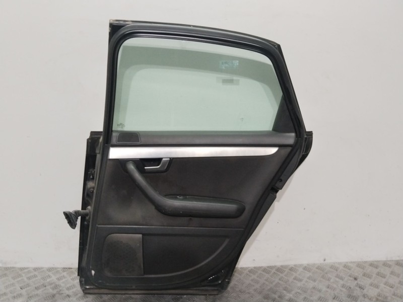 Recambio de puerta trasera derecha para audi a4 b7 avant (8ed) 2.0 tdi referencia OEM IAM 8E0833052J  